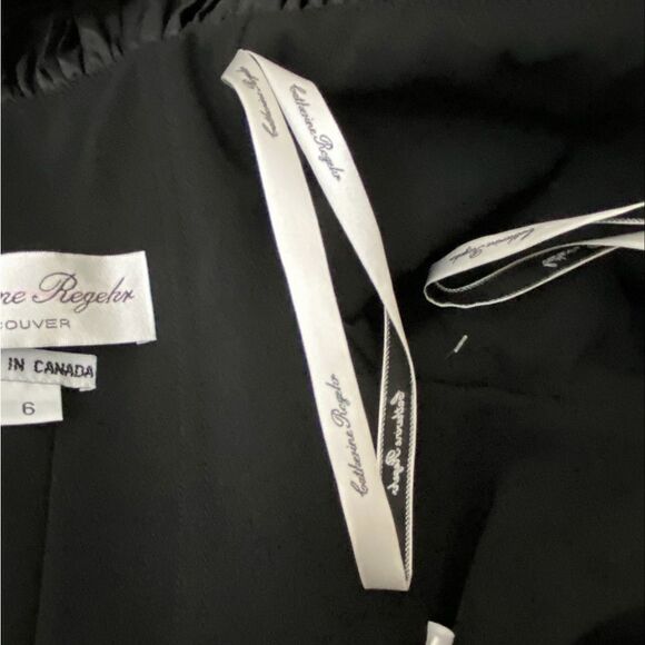 Catherine Regehr St. Martin Off-The-Shoulder Sheath Gown size 6 - Picture 14 of 14